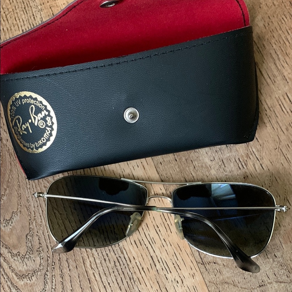 Ray-Ban Aviator Chromanse Sunglasses with Case Unisex - Picture 4 of 11